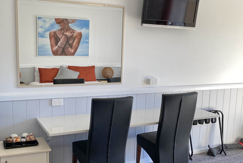 King 2 Bedroom Unit (upstairs)